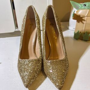Elegant Gold Glitter Heels